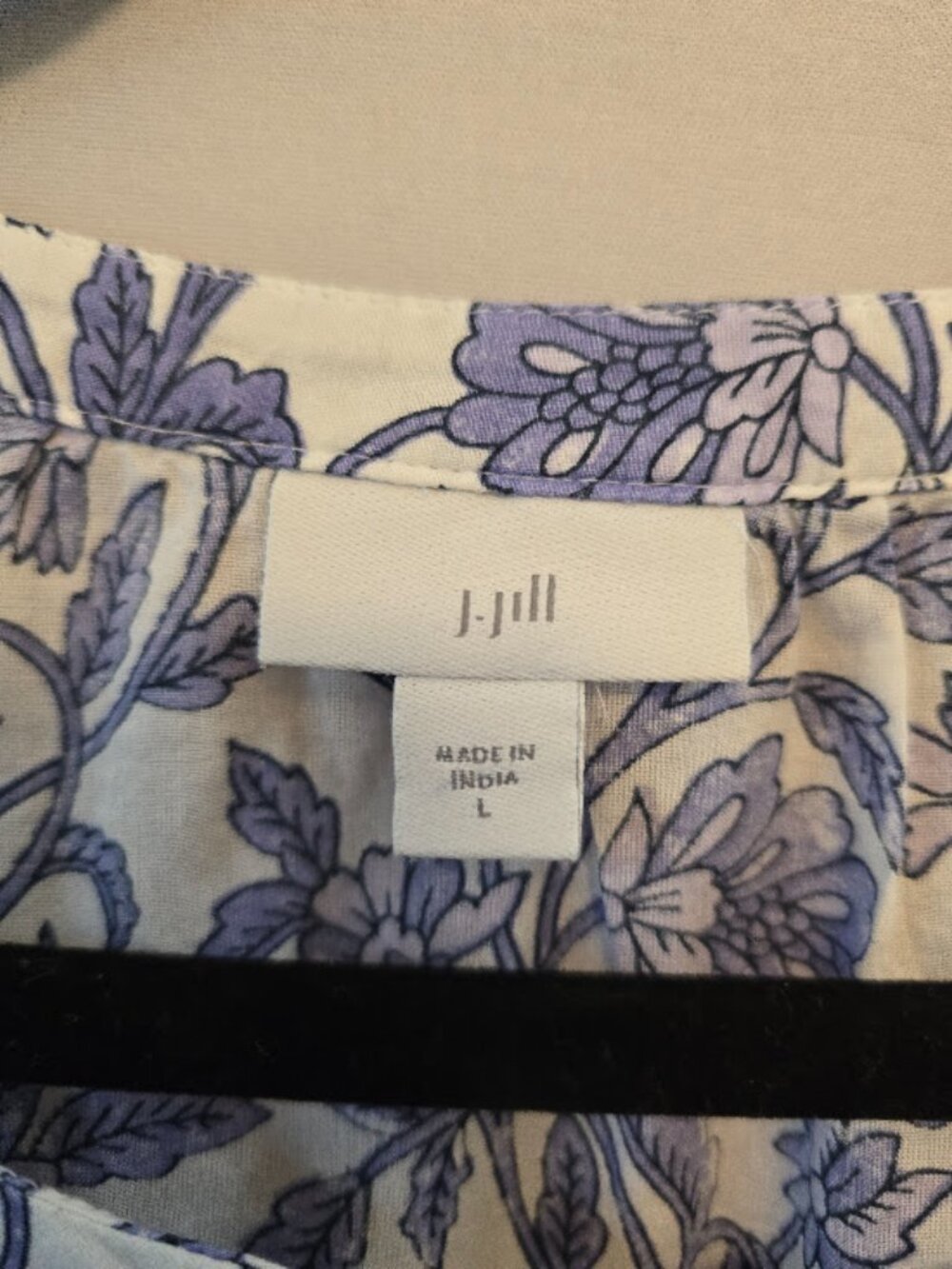 J. Jill Cream and Blue Floral Short Sleeve Blouse - Picture 2 of 9